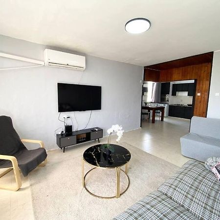 Apartment On The Mermaid Beach Qiryat Yam Dış mekan fotoğraf