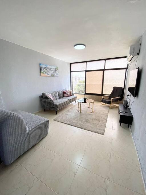 Apartment On The Mermaid Beach Qiryat Yam Dış mekan fotoğraf