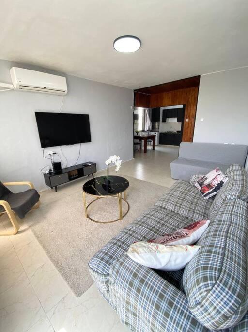Apartment On The Mermaid Beach Qiryat Yam Dış mekan fotoğraf