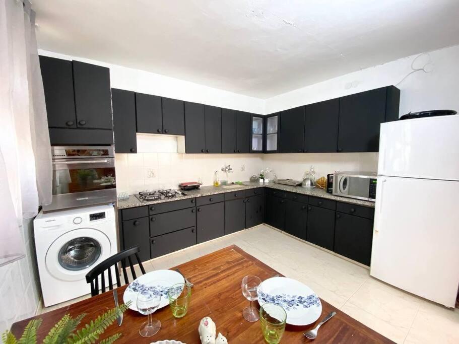 Apartment On The Mermaid Beach Qiryat Yam Dış mekan fotoğraf